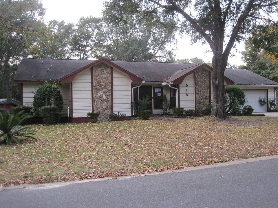 1st image of 918 Whisperwood Ln N