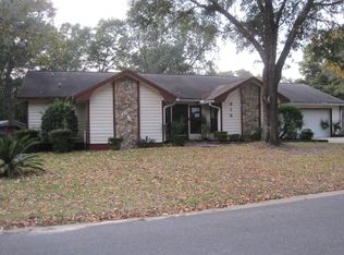 918 Whisperwood Ln N, Fort Walton Beach, FL 32547