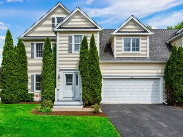 102 Lootens Ct, Batavia, IL 60510