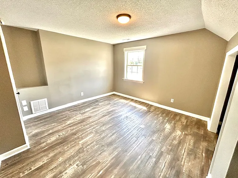 3514 Triana Blvd SW — Photo 8