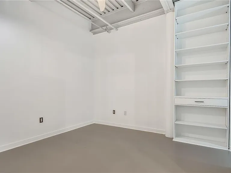 400 Village Pkwy NE #202 — Photo 16