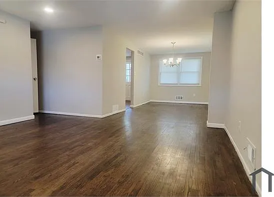 1008 Foxridge Ln — Photo 12