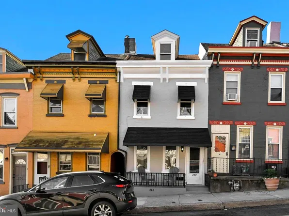 240 Chestnut St, West Reading, PA 19611