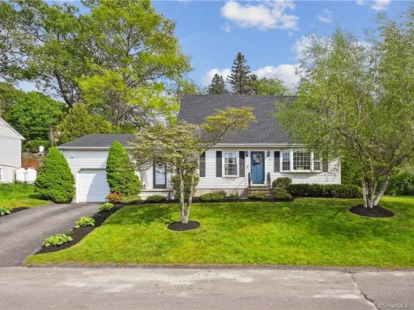 87 Sprucedale Drive, Waterbury, CT 06706