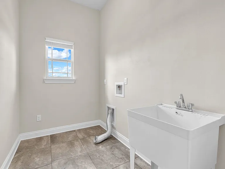 104 Lakeview Ter — Photo 39