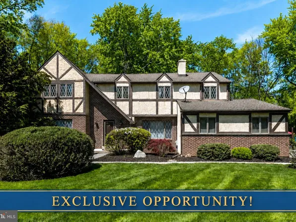 1 Joanna Dr, Malvern, PA 19355