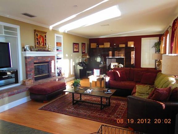 Extra Large Family Room