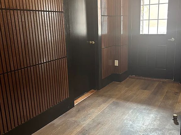 2nd image of 10 Howard St #23