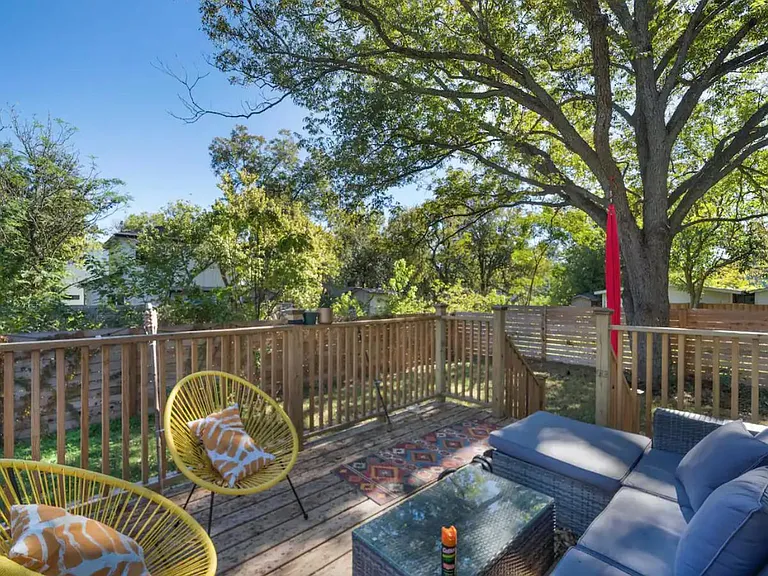 1301 Luna St — Photo 30
