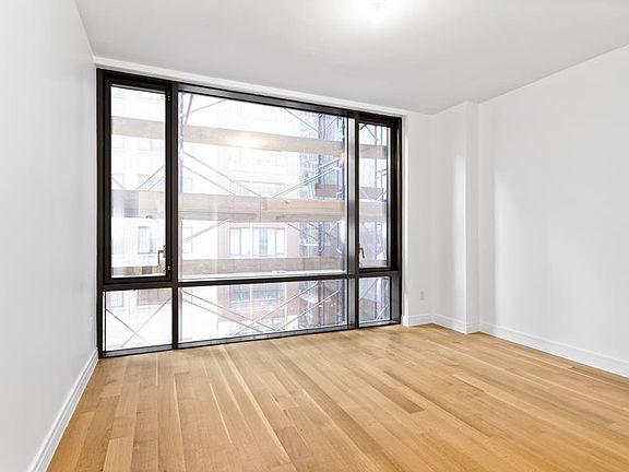 5th image of 230 E 20th St APT 46