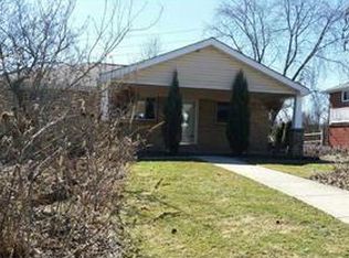 1120 Zenobia Dr, Coraopolis, PA 15108