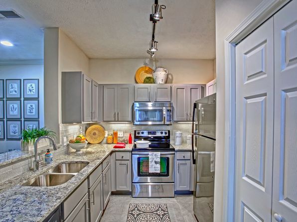 240 E Belle Isle Rd NE #203
