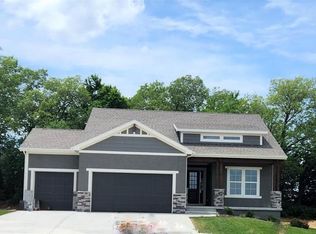 14516 S Shady Bend Rd, Olathe, KS 66061