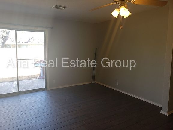 5th image of 1607 Village Dr