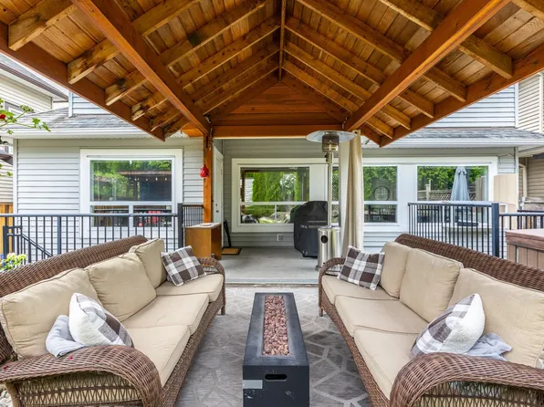 20371 98a Ave, Langley, BC V1M 0A6