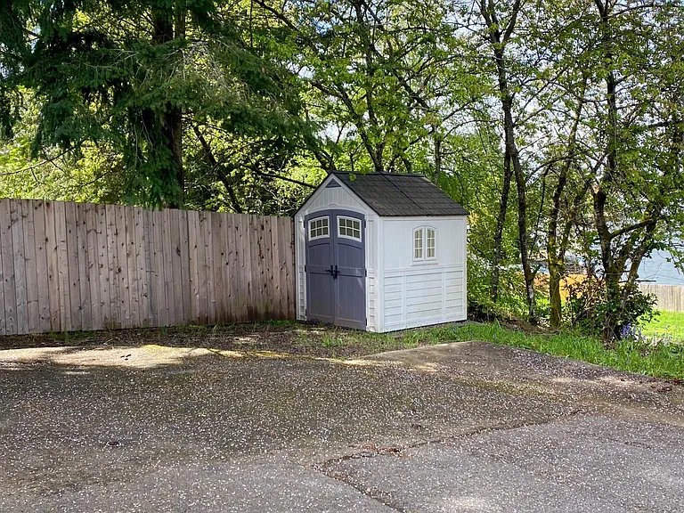 3027 Bridgeport Way W #A — Photo 6