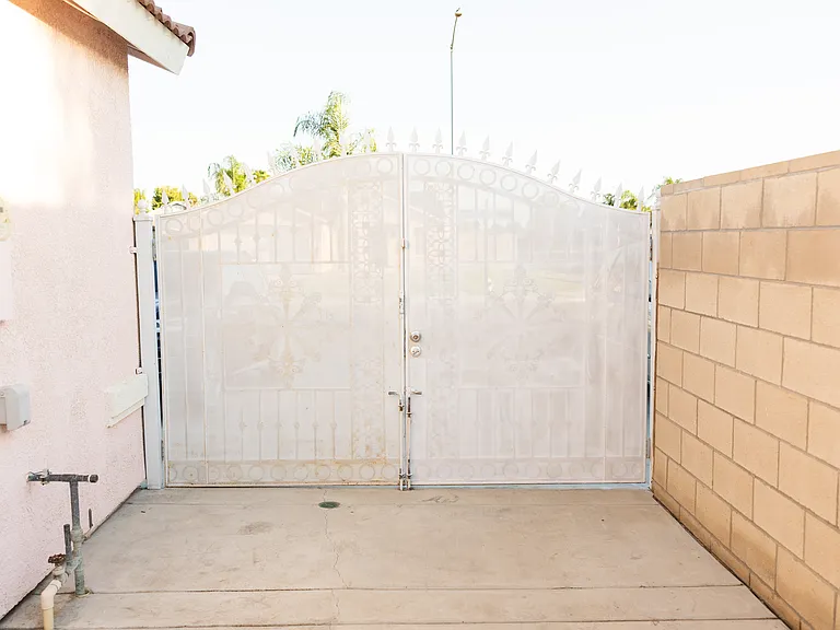 RV Alley Gate