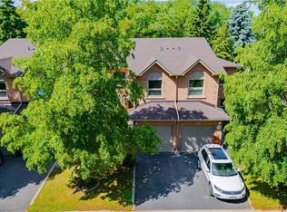 2065 6th Line #9, Oakville, ON L6H 5R8