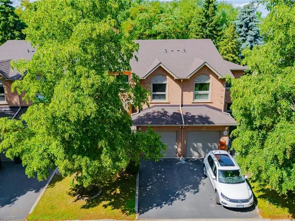 2065 6th Line #9, Oakville, ON L6H 5R8