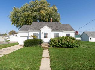 115 W Winnebago St, Friesland, WI 53935