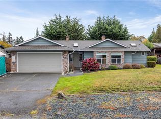 834 Redonda Pl, Qualicum Beach, BC V9K 1R4