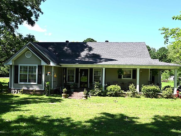 4th image of 826 County Road 82