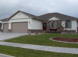 981 Grassland Dr, Idaho Falls, ID 83404