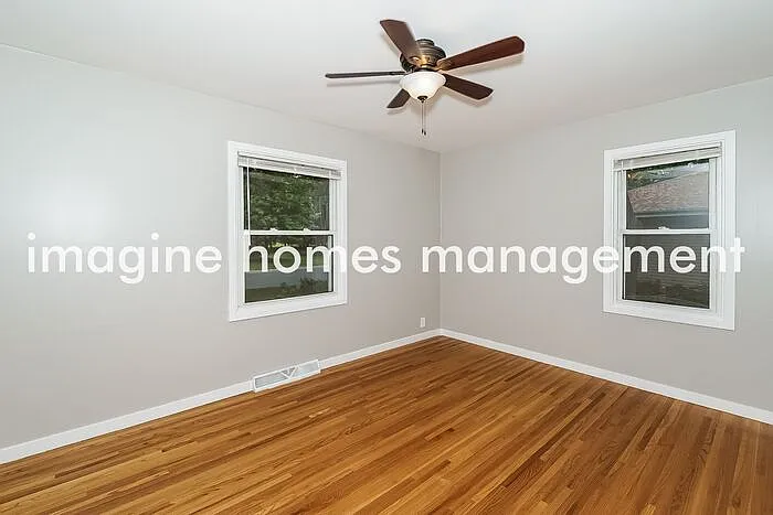 416 E 101st St — Photo 9