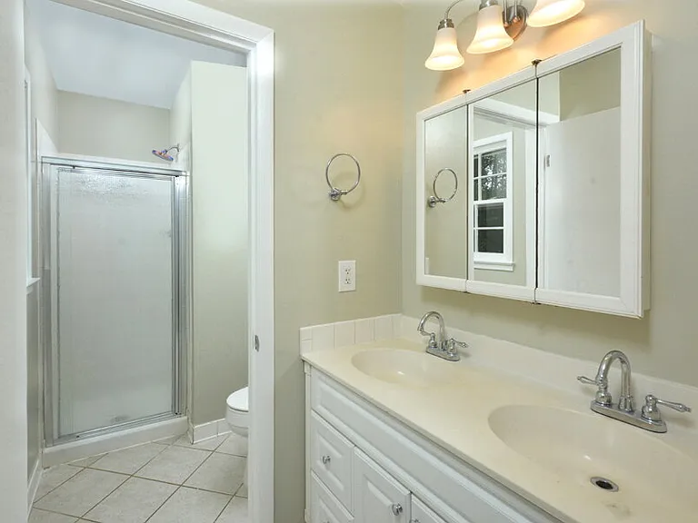 119 Monterey Ln — Photo 22
