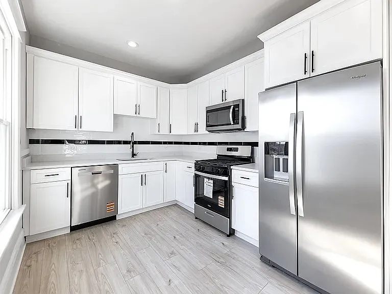 418 Buell Ave #1 — Photo 8