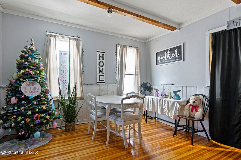 3rd image of 81 George Street