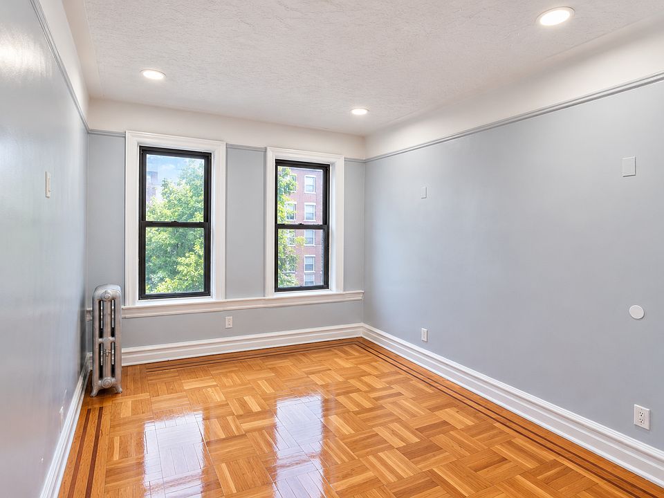 1st image of 161 E 52nd St #2F