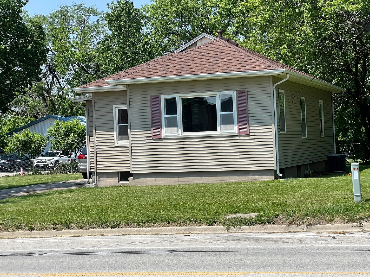 3 bed, 1750 sqft, $1,850 — Photo 2