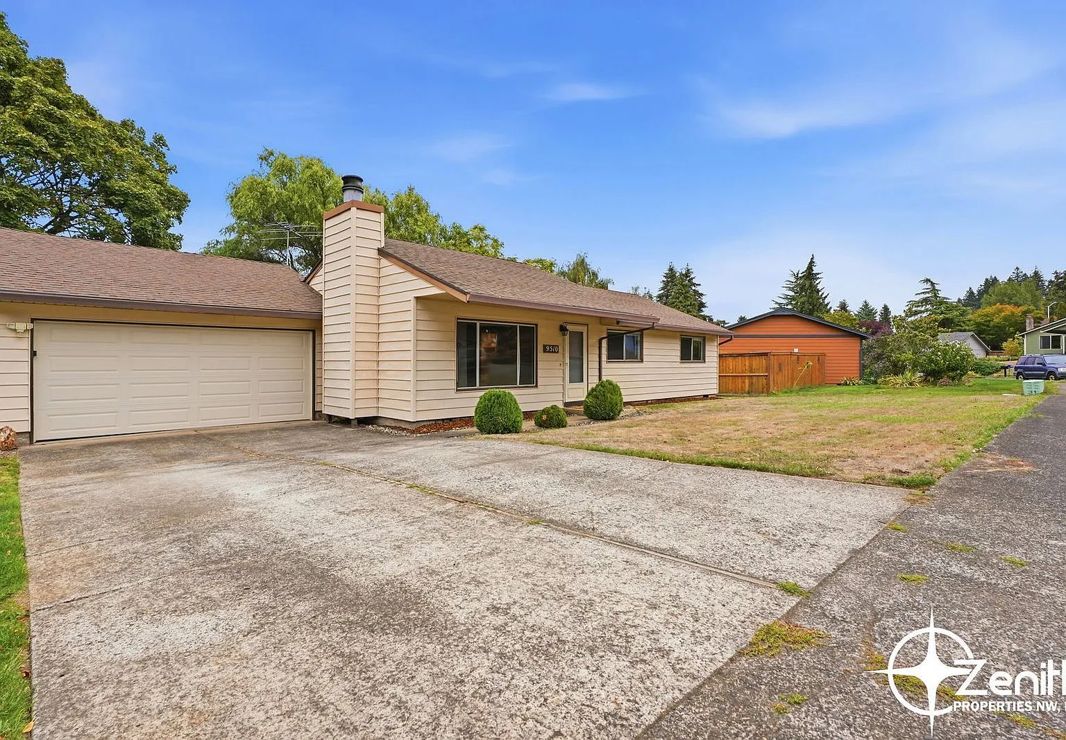 3 bed, 2.0 bath, 1056 sqft, $2,500 — Photo 2
