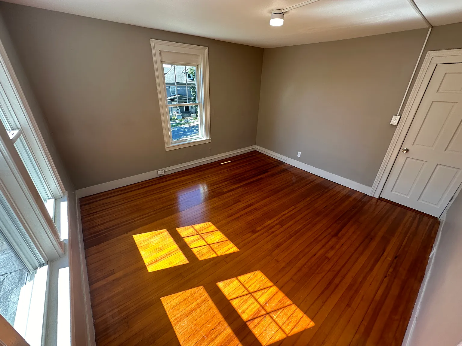 323 South St — Photo 2