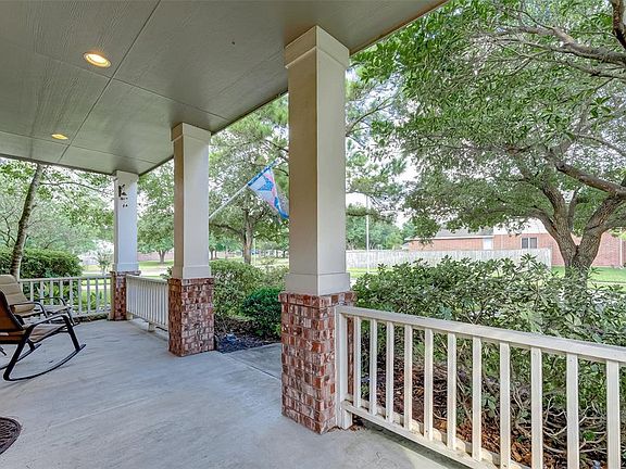 5th image of 2802 Sica Hollow Ln