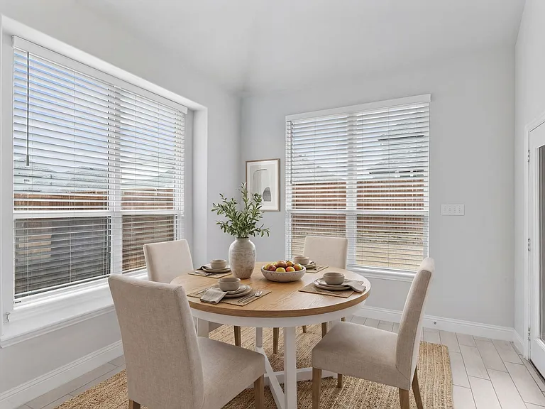 704 Fencerow Trl — Photo 15