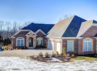 210 Queensway Park Pl, Louisville, KY 40245