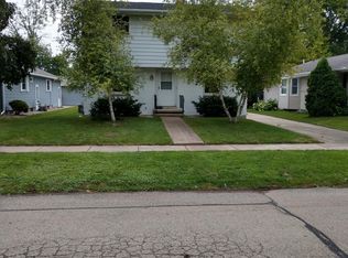 1906 Hubbard St, Oshkosh, WI 54902