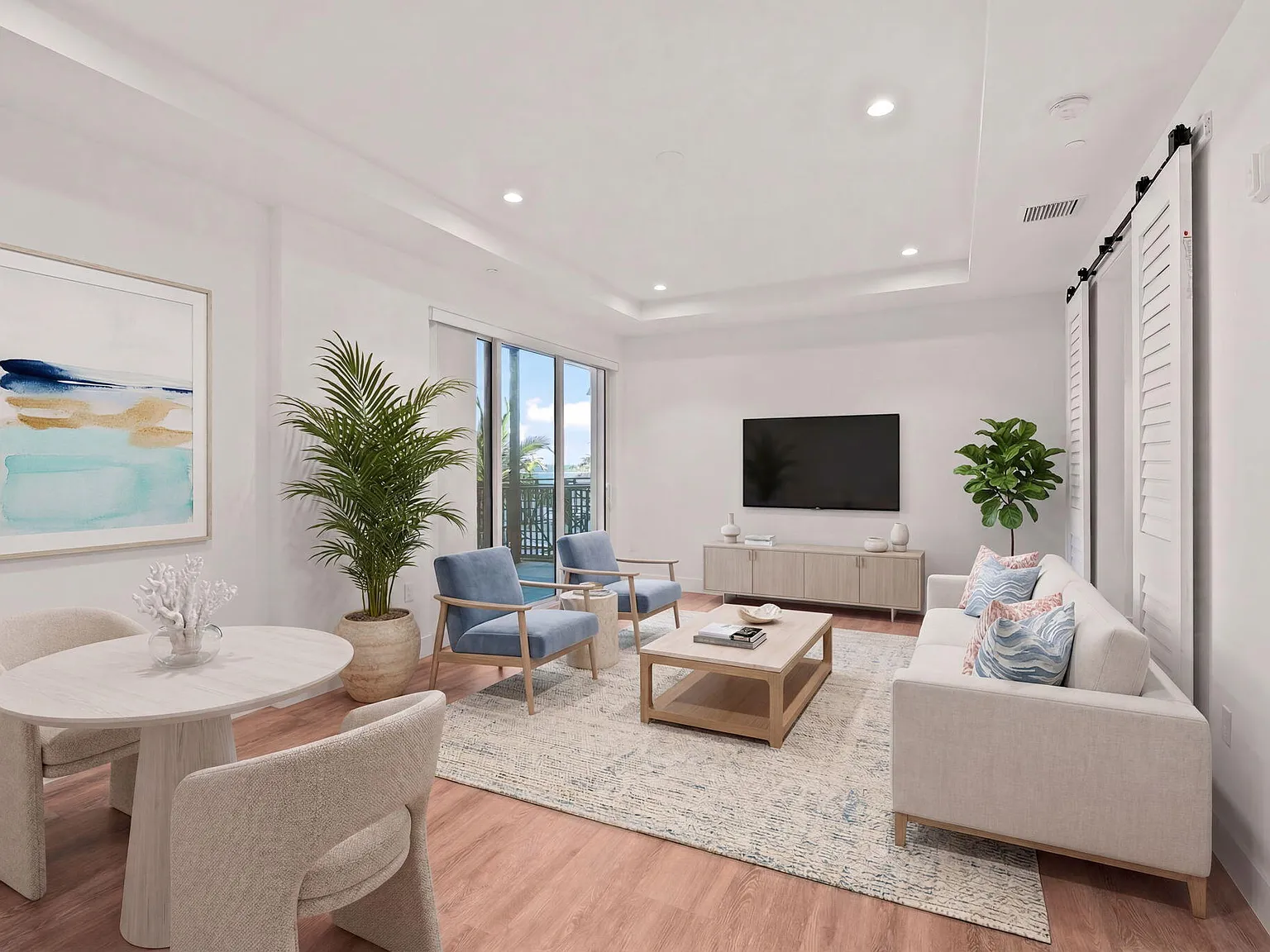 1 bed, 1.0 bath, 708 sqft, $2,990 — Photo 2