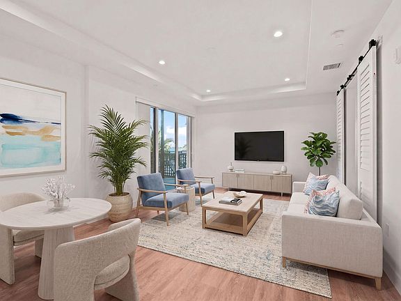 2nd image of 41 SW Seminole Street #204
