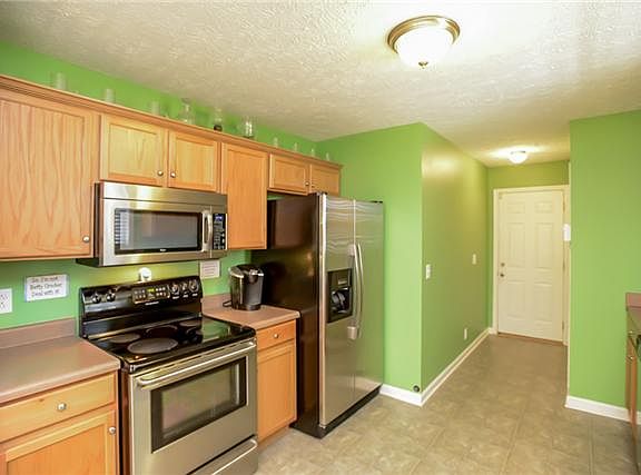 4th image of 2925 Waywood Dr