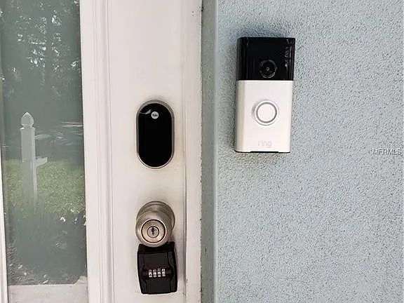 2nd image of 2327 15th Ave N
