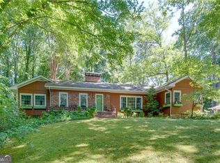 2261 Lyle Rd, College park, GA 30337