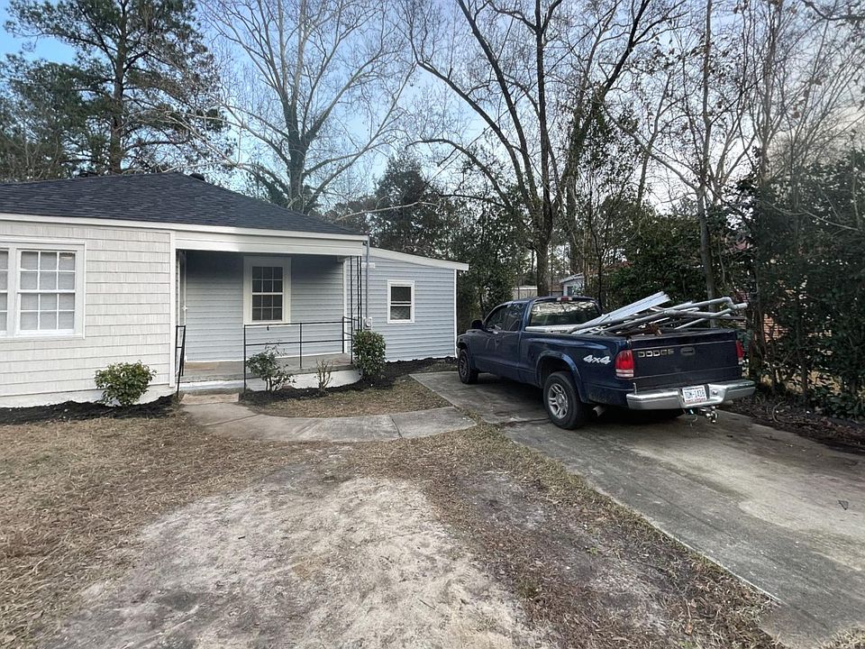 1st image of 143 Buckingham Ave