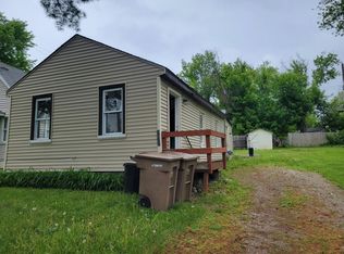 841 Cedar St, Pontiac, MI 48342