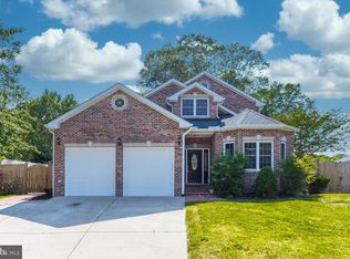 8012 Bainbridge Rd, Alexandria, VA 22308