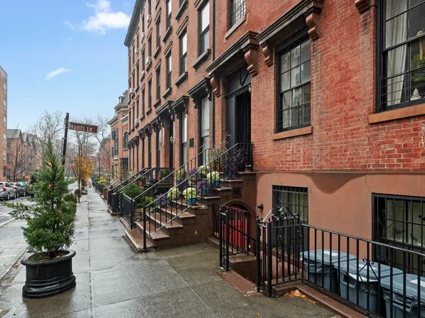 222 Henry Street image 2 of 14