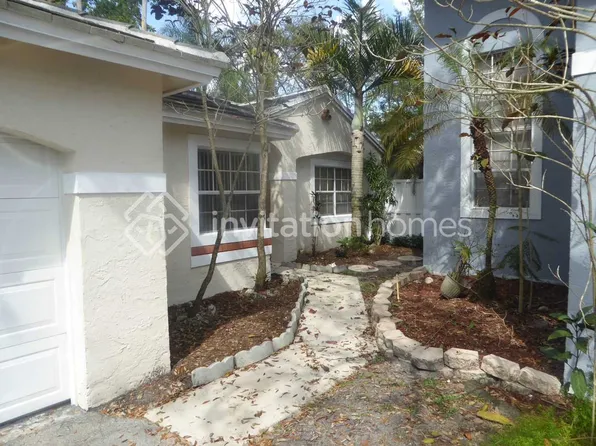 9800 NW 2nd Ct, Fort Lauderdale, FL 33324