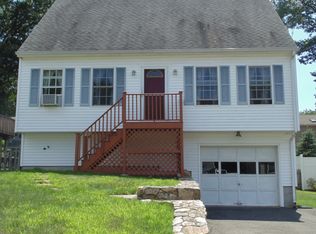 44 Pawtucket Ave, Shelton, CT 06484